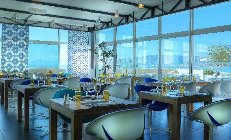 Garden Beach Hotel Жюан-ле-Пен Екстер'єр фото